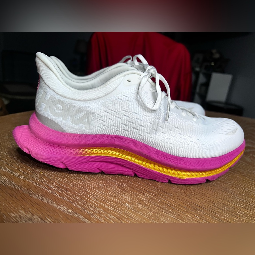 Hoka Kawana Size 8 wide